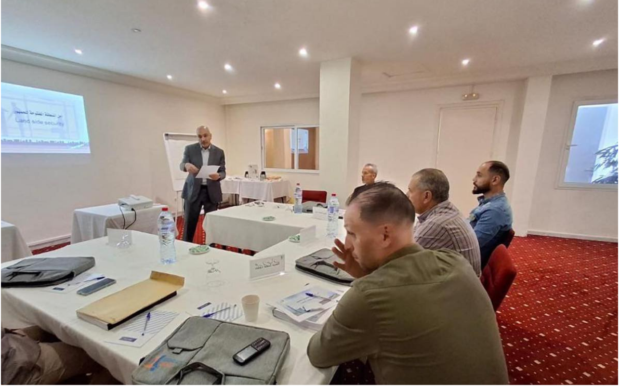انطلاق البرنامج التدريبي المتخصص في مجال أمن الجانب الأرضي للمطار